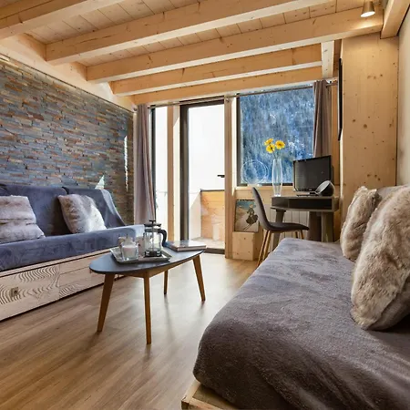 Grand Roc C411 From Slopes 280m, Mont-blanc View, Parking & Wifi - Happy شقة *