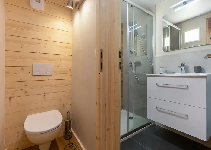 Grand Roc - Campanules 411 - Happy Chamonix